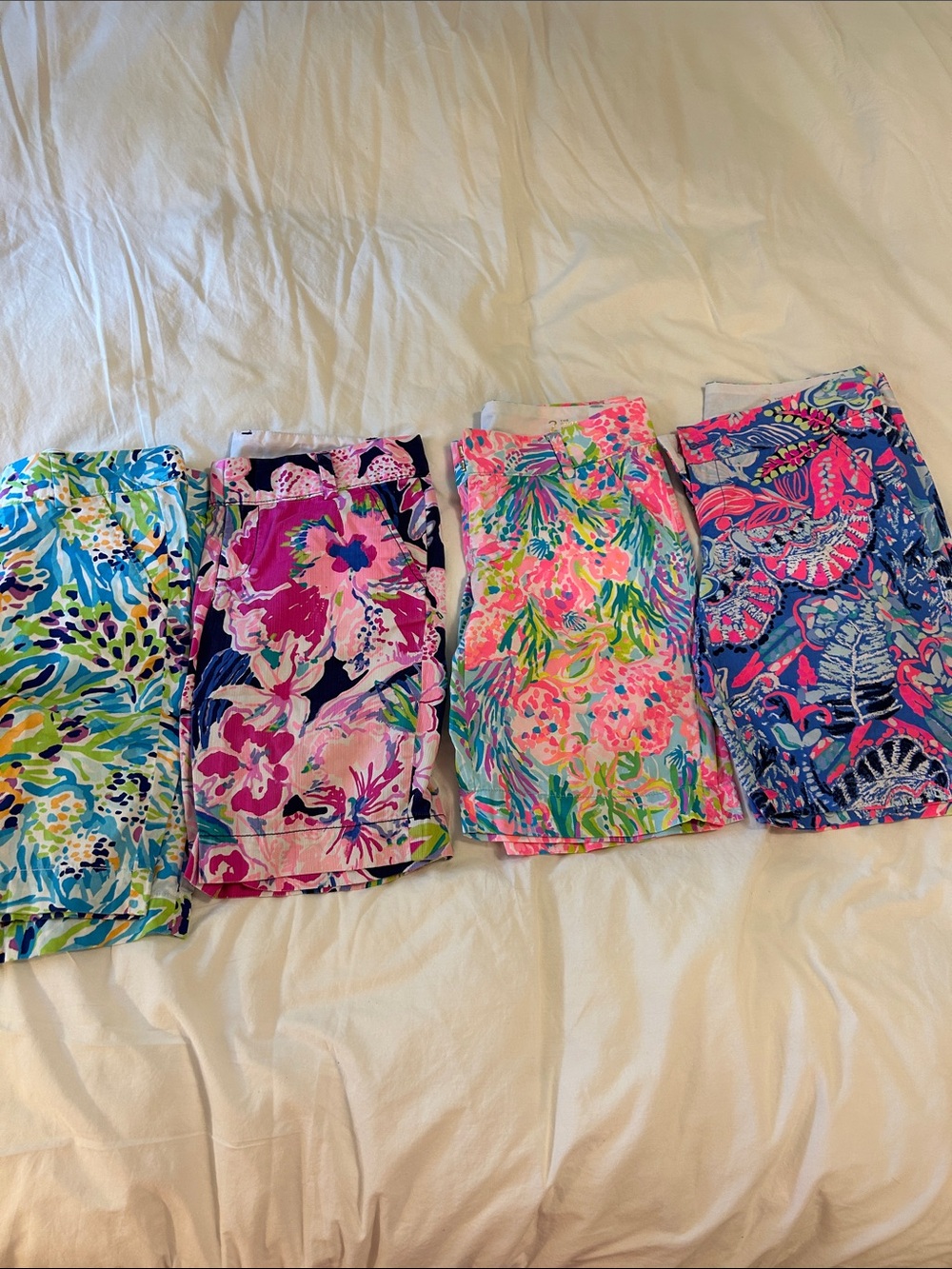 Lilly Pulitzer Woman’s ' Multi Pink & Blue Floral Shorts LOT